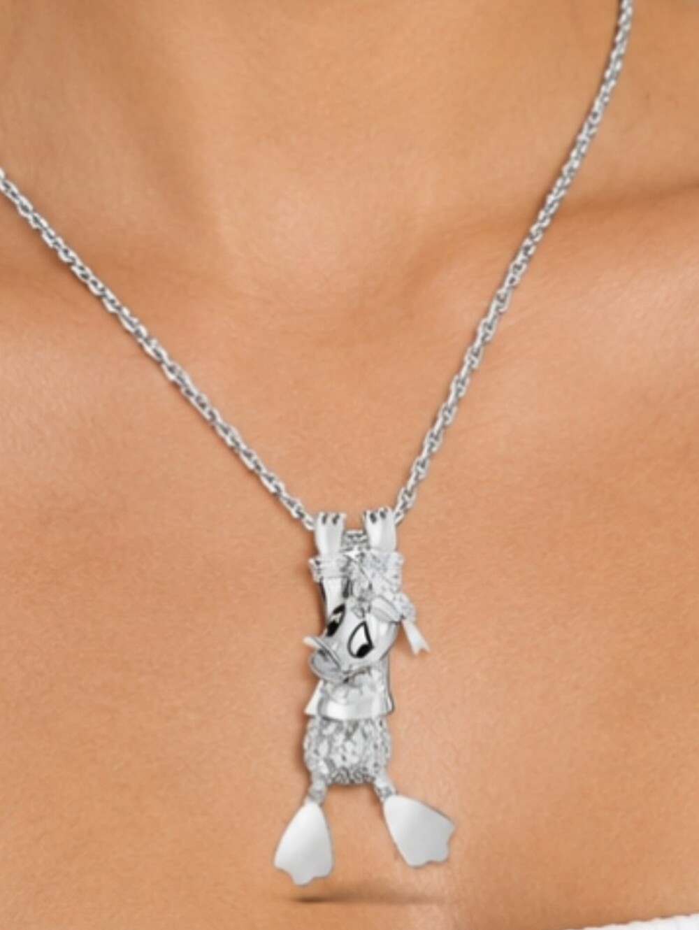 Swarovski Disney Donald Duck Crystal Pendant Necklace Nostalgic Great Gift Idea